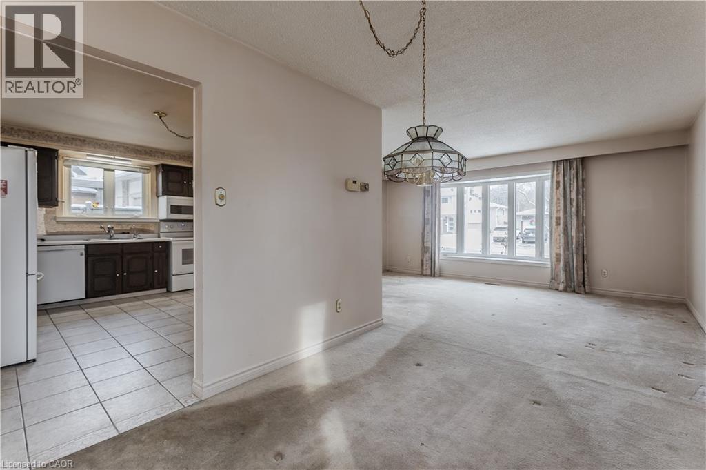 2374 Duncaster Drive, Burlington, Ontario  L7P 3V6 - Photo 22 - 40792551