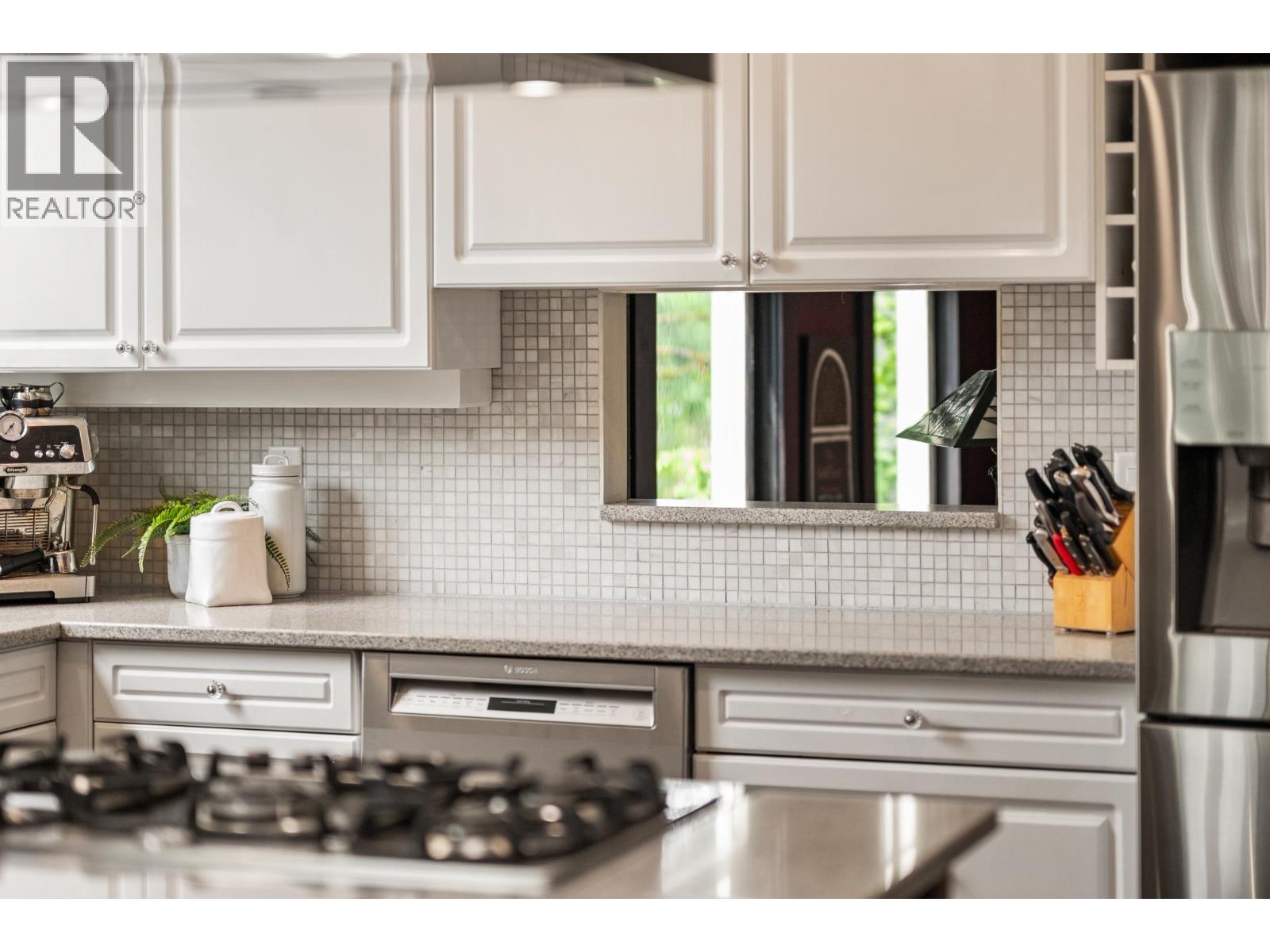 922 Fifth Street, New Westminster, British Columbia  V3L 2Y4 - Photo 12 - R3072515