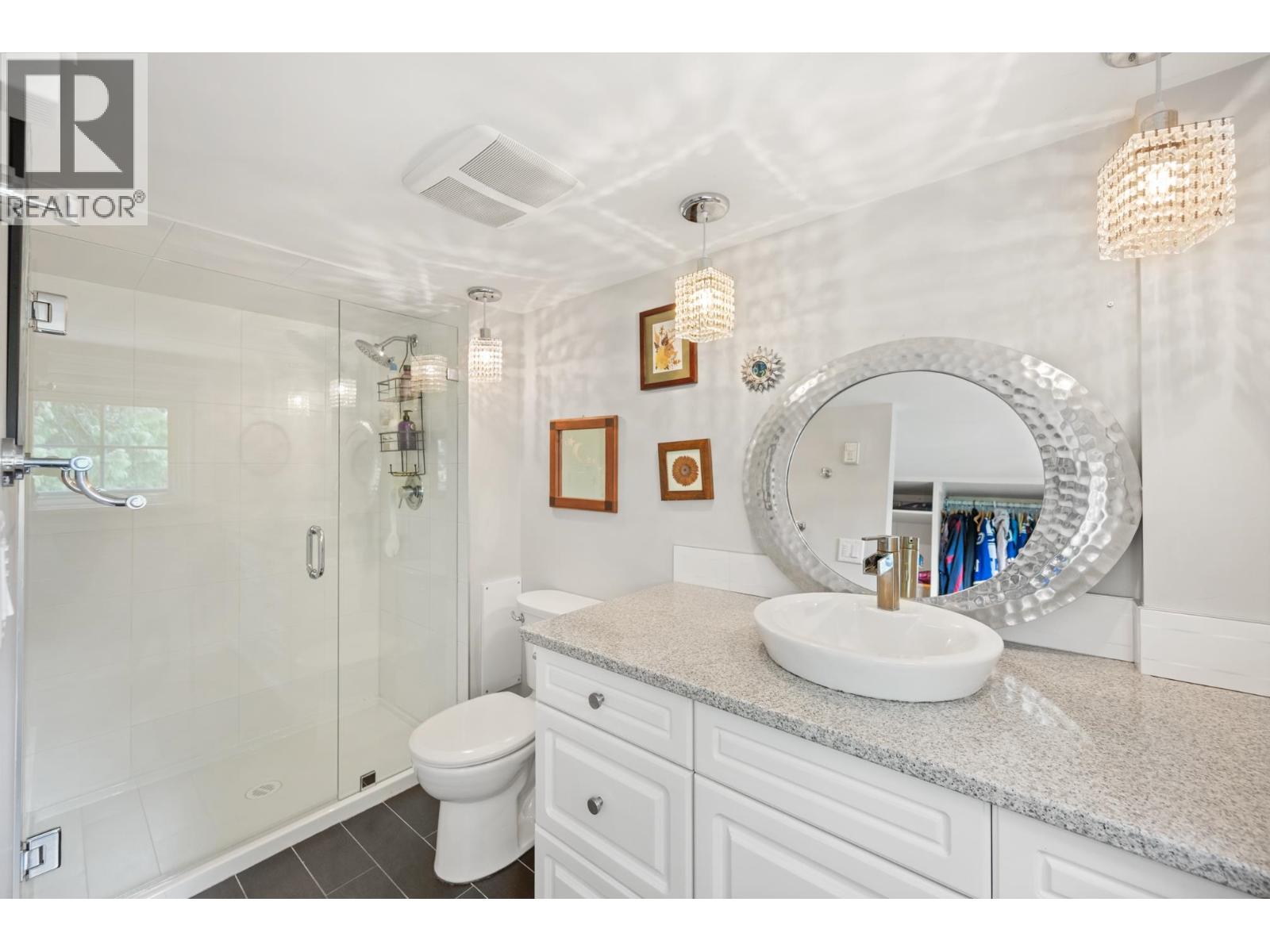 922 Fifth Street, New Westminster, British Columbia  V3L 2Y4 - Photo 29 - R3072515