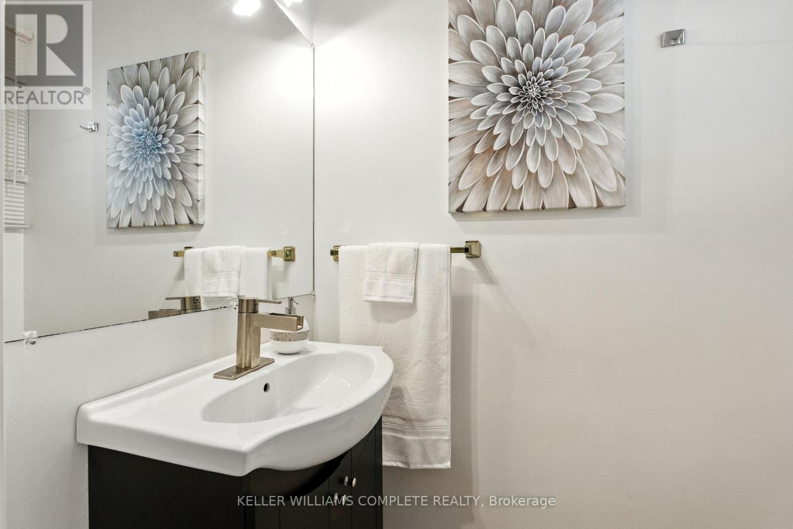 365 Cochrane Road, Hamilton, Ontario  L8K 6C2 - Photo 12 - X12435751