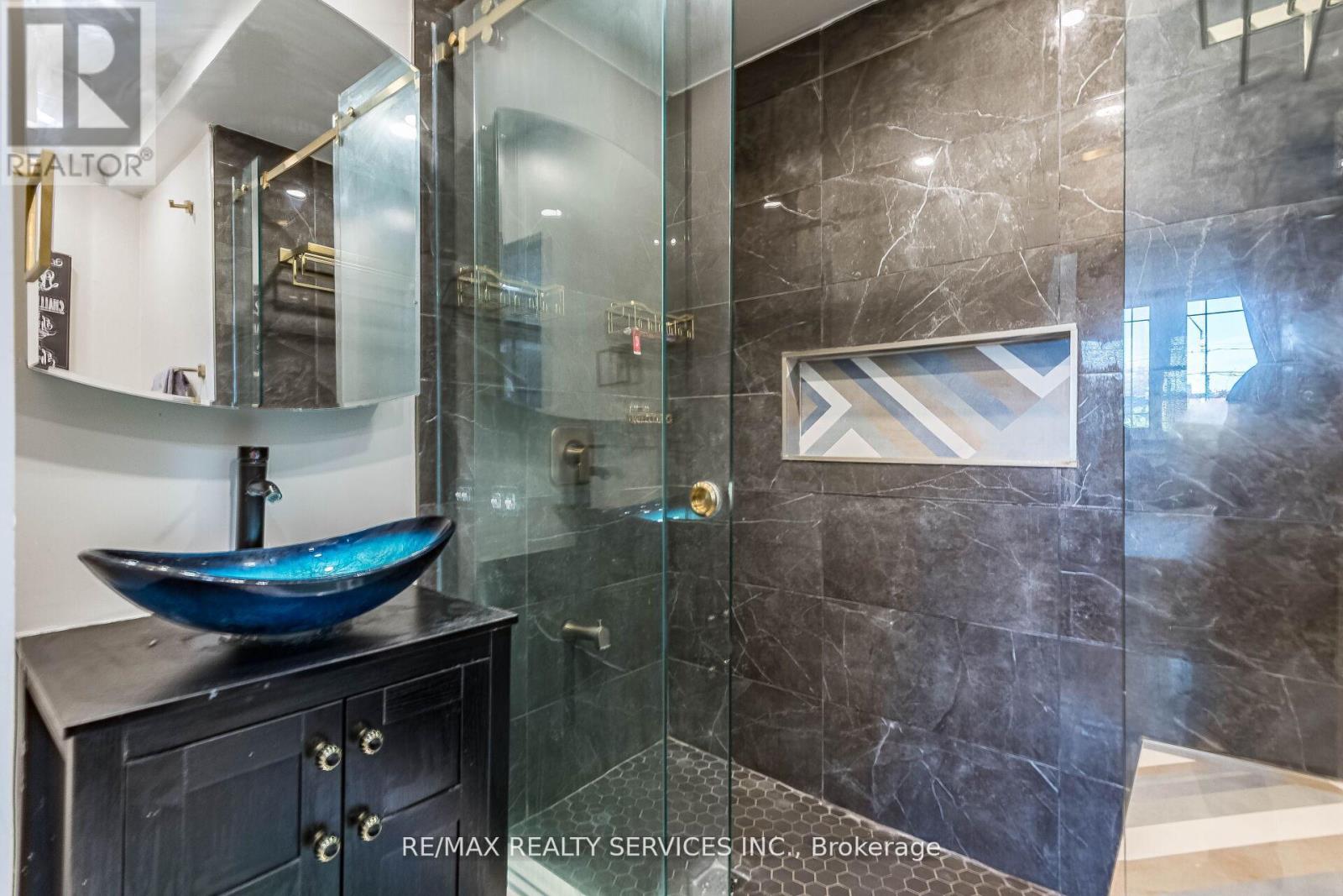 107 Weber Street S, Waterloo, Ontario  N2J 2A4 - Photo 15 - X12603108