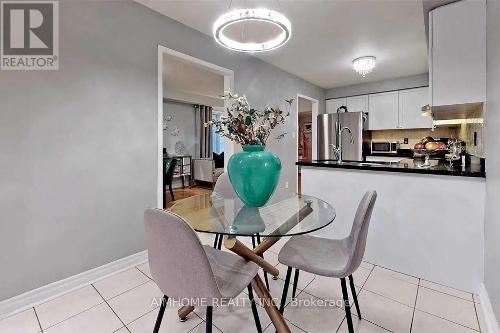 19 Hubbell Drive, Whitby, Ontario  L1R 2Y5 - Photo 14 - E12606072