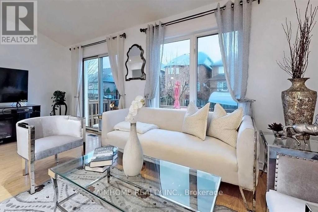 19 Hubbell Drive, Whitby, Ontario  L1R 2Y5 - Photo 9 - E12606072