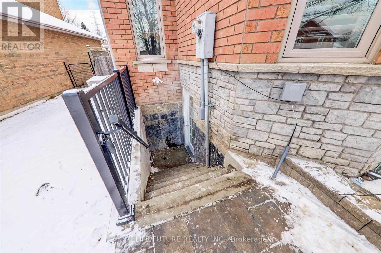 Bsmt - 2394 Southcott Road, Pickering, Ontario  L1X 2T3 - Photo 3 - E12606112