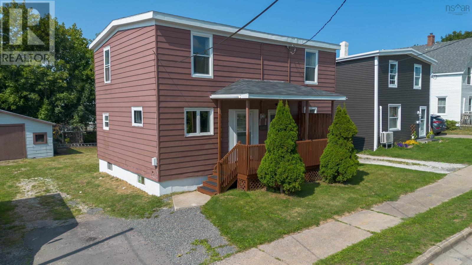 192-194 Gatacre Street, Sydney, Nova Scotia  B1N 1Z2 - Photo 2 - 202522640