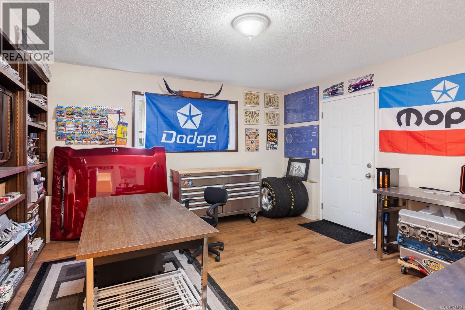 492 Meredith Cres, Saanich, British Columbia  V8Z 1Z3 - Photo 18 - 1021464