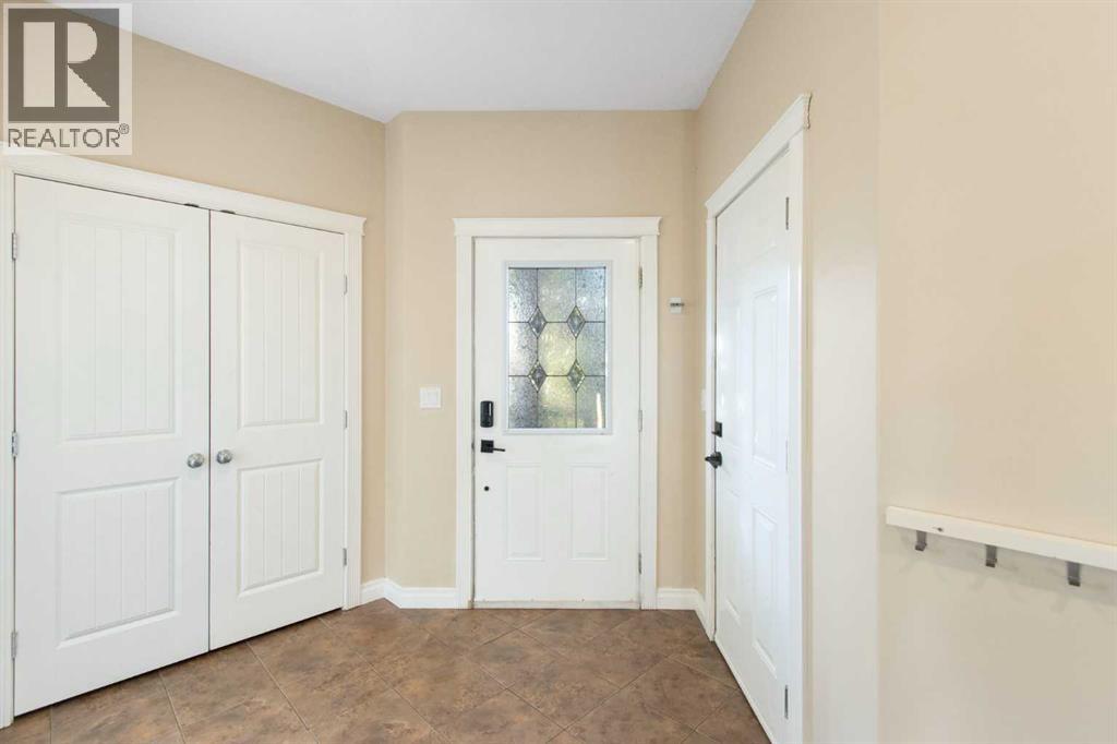 100 Lakeside View, Strathmore, Alberta  T1P 1Z7 - Photo 3 - A2260812