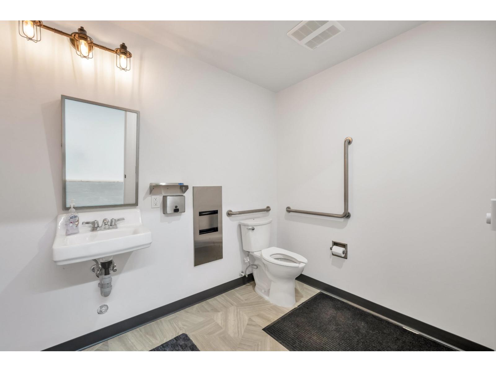 303 17750 65a Avenue, Surrey, British Columbia  V3S 5N4 - Photo 31 - C8070595