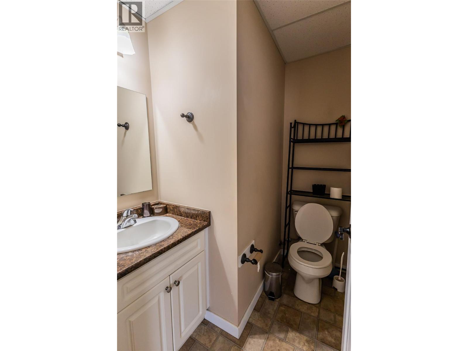 1708 84 Avenue, Dawson Creek, British Columbia  V1G 3L5 - Photo 16 - 10370717