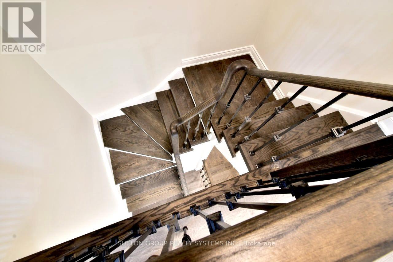 107 Laramie Crescent, Vaughan, Ontario  L6A 0P8 - Photo 17 - N12606074