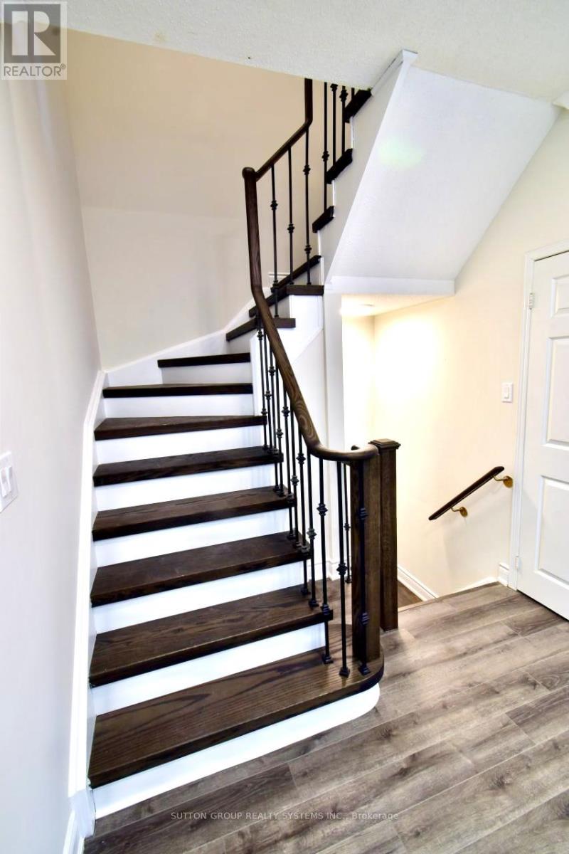 107 Laramie Crescent, Vaughan, Ontario  L6A 0P8 - Photo 18 - N12606074