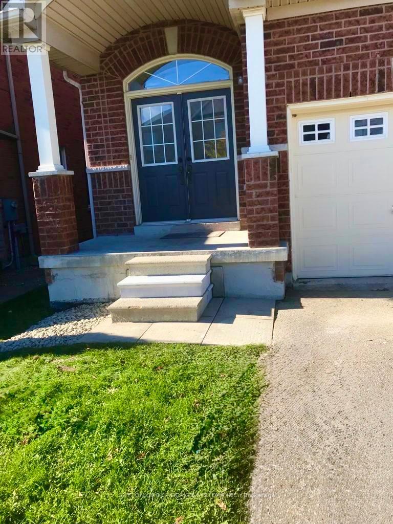 107 Laramie Crescent, Vaughan, Ontario  L6A 0P8 - Photo 23 - N12606074