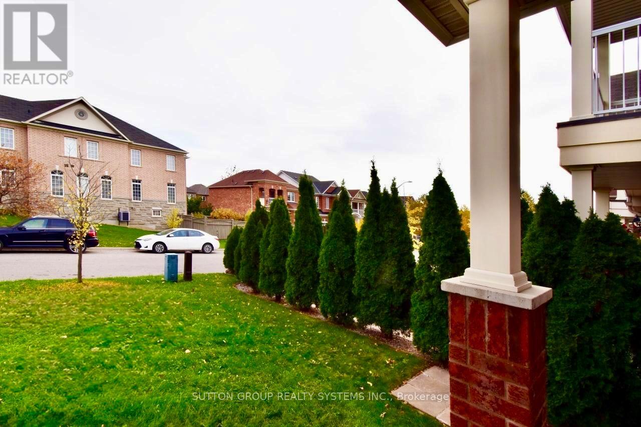 107 Laramie Crescent, Vaughan, Ontario  L6A 0P8 - Photo 24 - N12606074