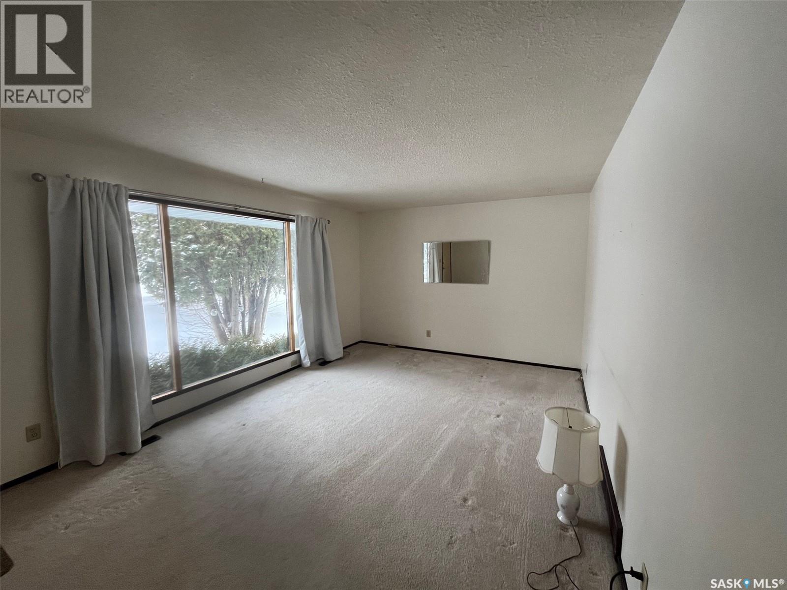 403 Cedar Avenue, Buckland Rm No. 491, Saskatchewan  S6V 5R3 - Photo 11 - SK025262