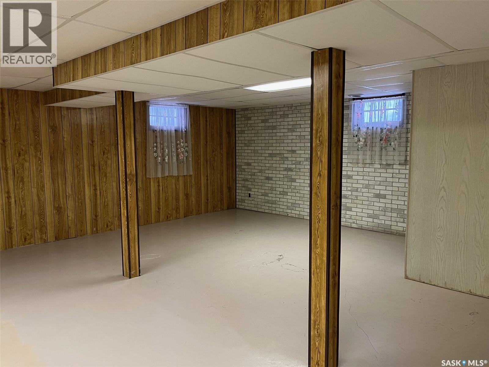 403 Cedar Avenue, Buckland Rm No. 491, Saskatchewan  S6V 5R3 - Photo 26 - SK025262