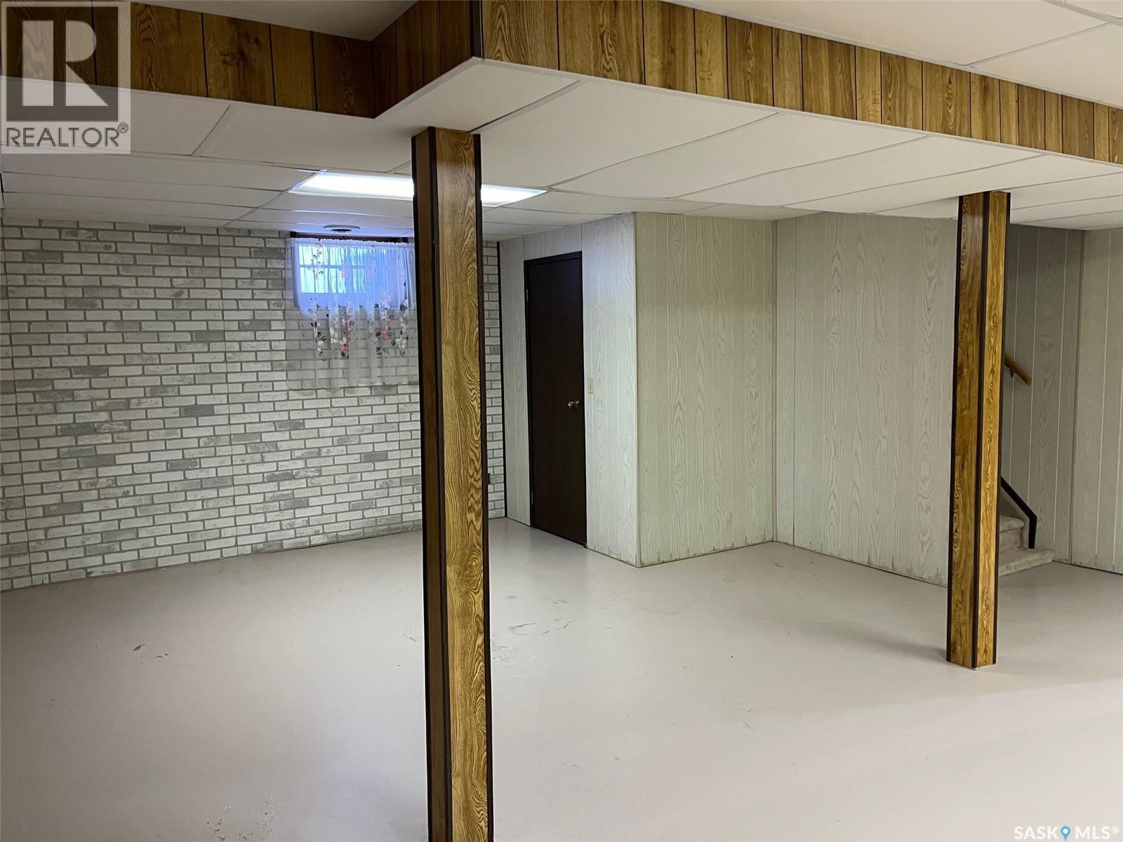 403 Cedar Avenue, Buckland Rm No. 491, Saskatchewan  S6V 5R3 - Photo 27 - SK025262