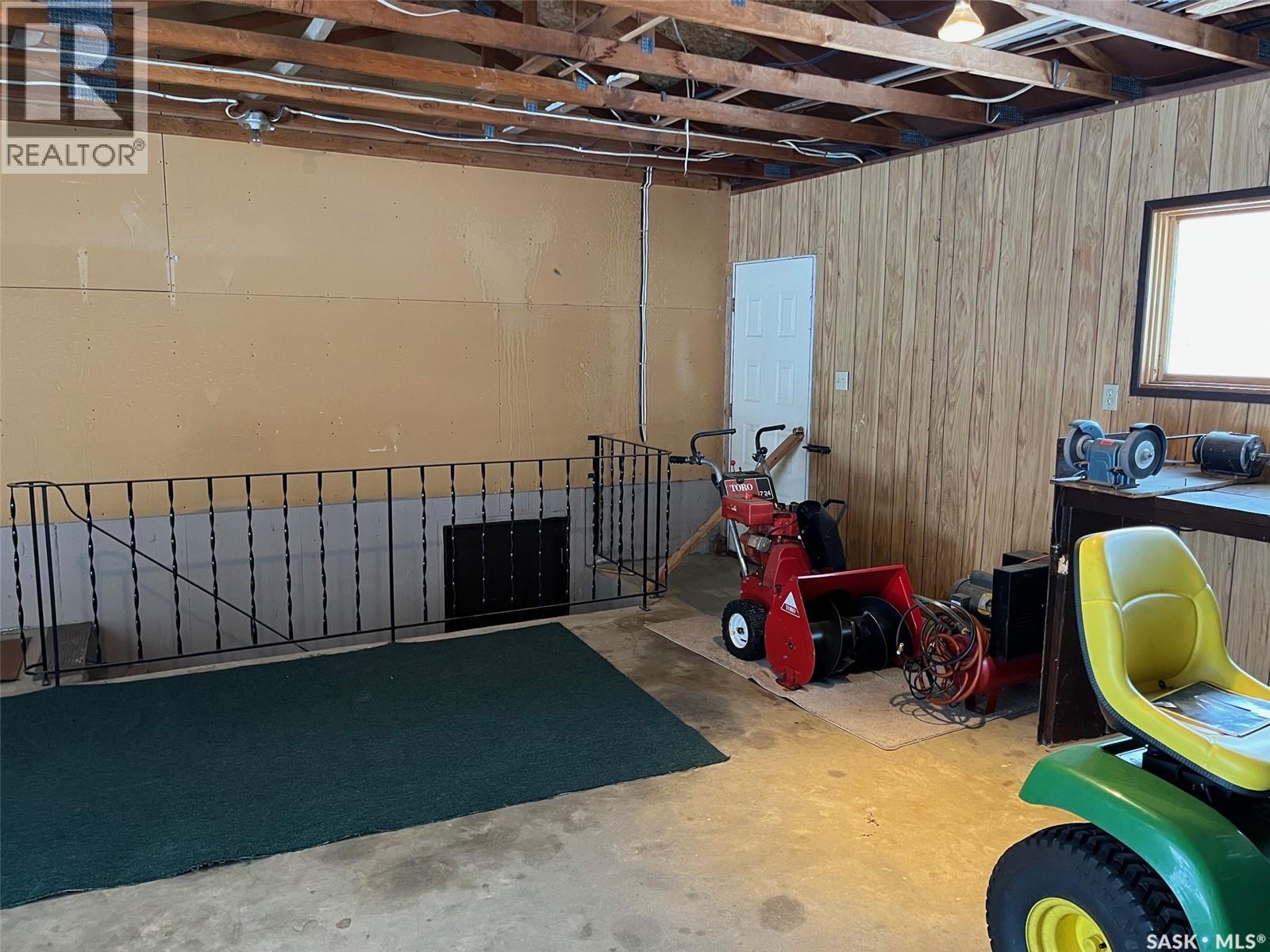 403 Cedar Avenue, Buckland Rm No. 491, Saskatchewan  S6V 5R3 - Photo 28 - SK025262