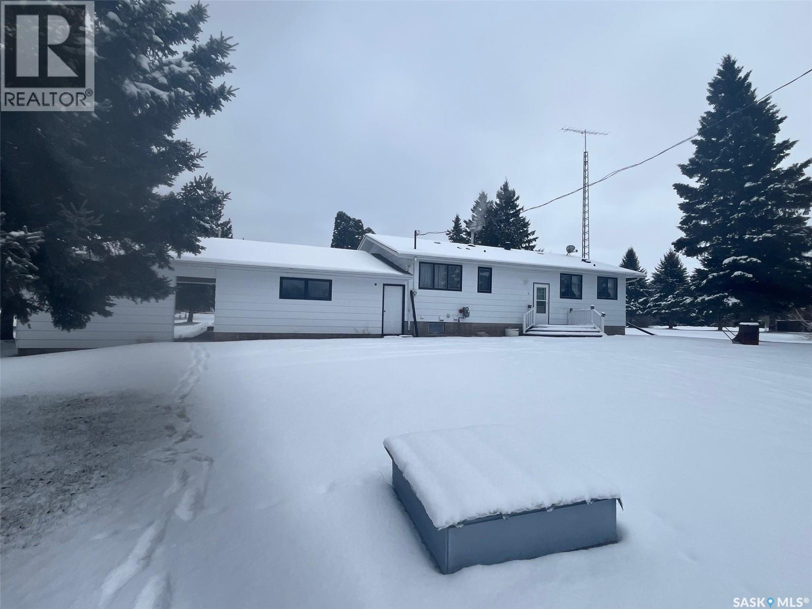 403 Cedar Avenue, Buckland Rm No. 491, Saskatchewan  S6V 5R3 - Photo 5 - SK025262