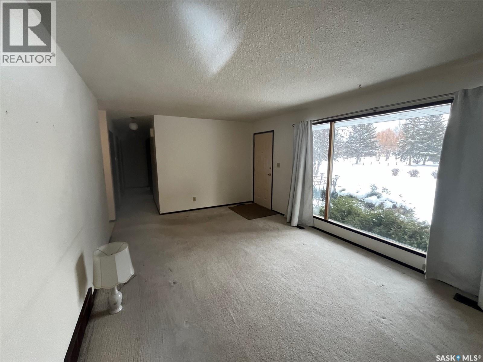 403 Cedar Avenue, Buckland Rm No. 491, Saskatchewan  S6V 5R3 - Photo 9 - SK025262