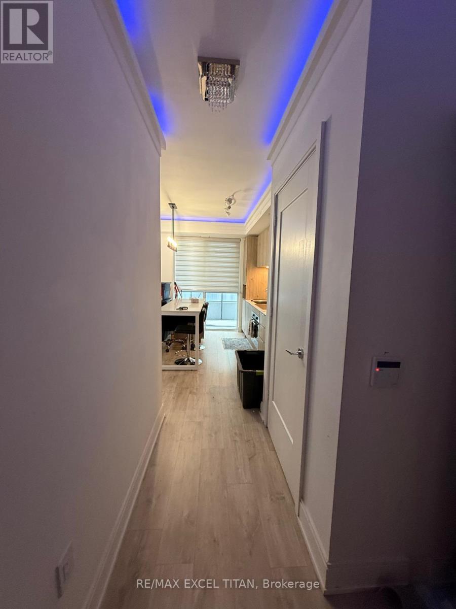 906 - 65 Annie Craig Drive, Toronto, Ontario  M8V 0C4 - Photo 4 - W12606076