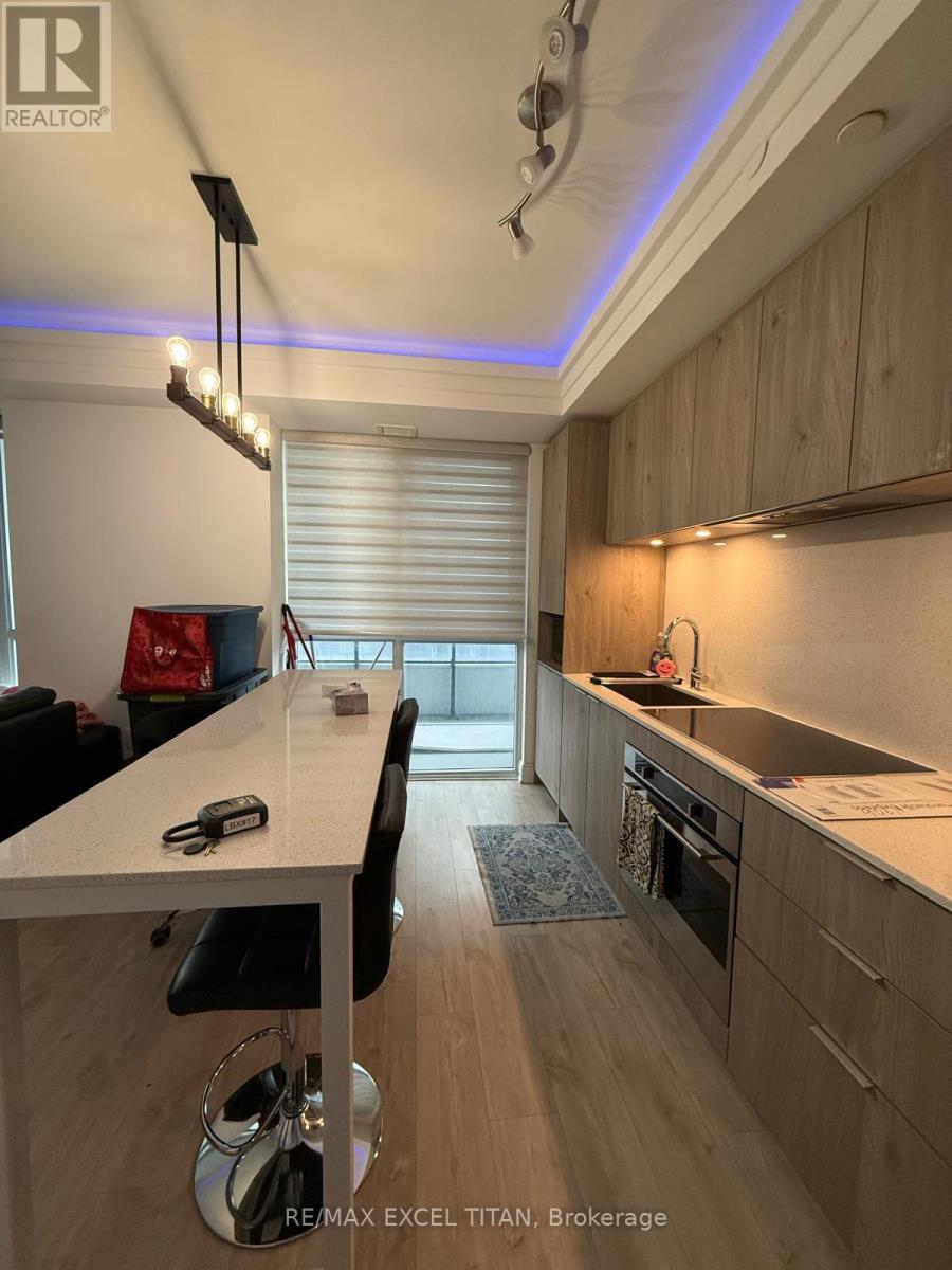 906 - 65 Annie Craig Drive, Toronto, Ontario  M8V 0C4 - Photo 5 - W12606076