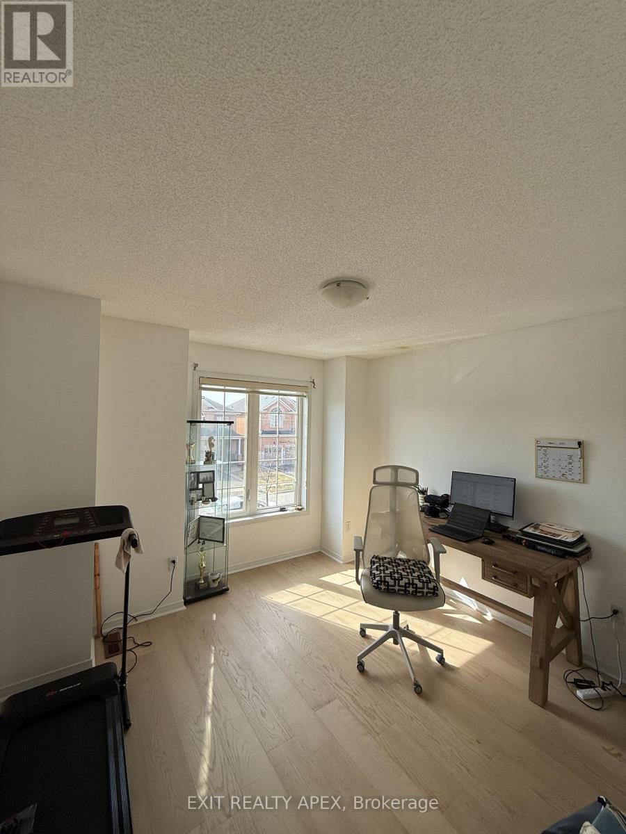 78 Fandago Drive, Brampton, Ontario  L6X 0R4 - Photo 16 - W12606088