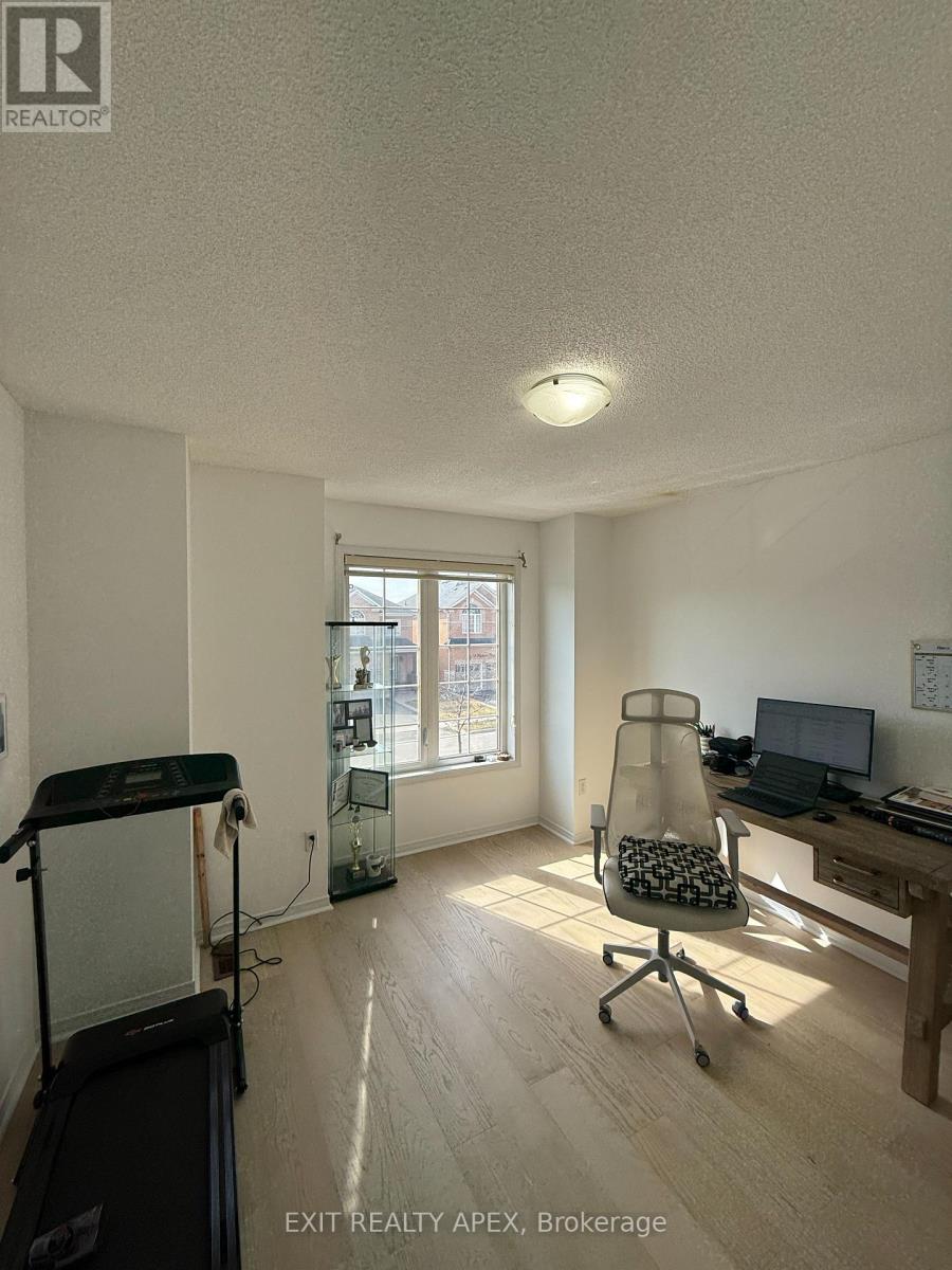 78 Fandago Drive, Brampton, Ontario  L6X 0R4 - Photo 17 - W12606088