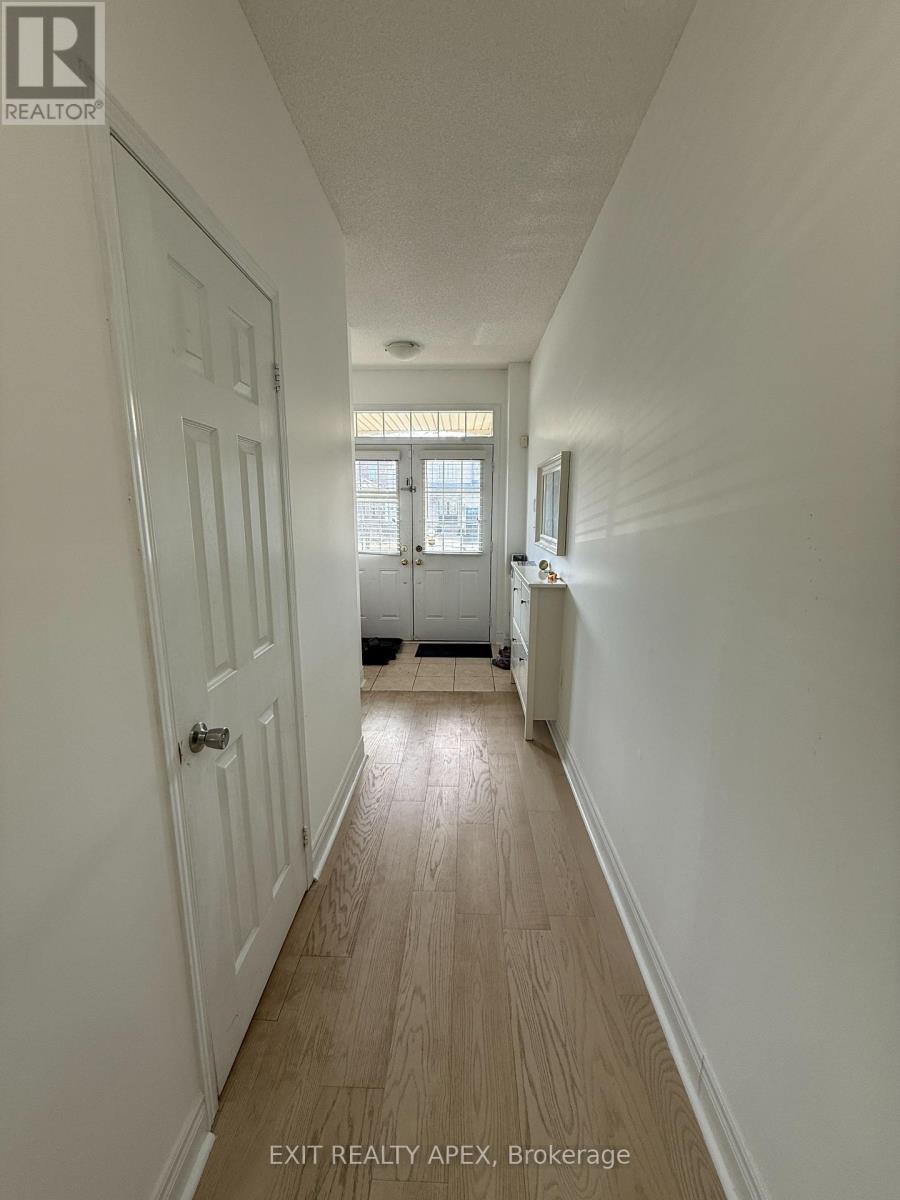 78 Fandago Drive, Brampton, Ontario  L6X 0R4 - Photo 3 - W12606088