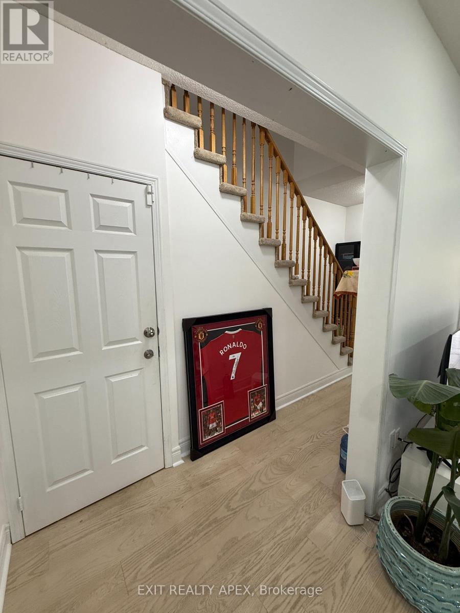 78 Fandago Drive, Brampton, Ontario  L6X 0R4 - Photo 6 - W12606088