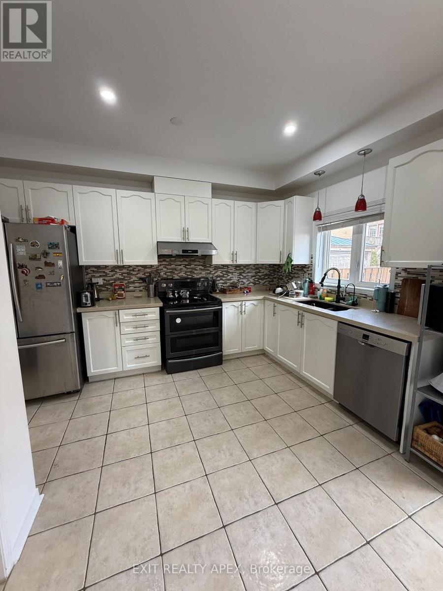 78 Fandago Drive, Brampton, Ontario  L6X 0R4 - Photo 8 - W12606088