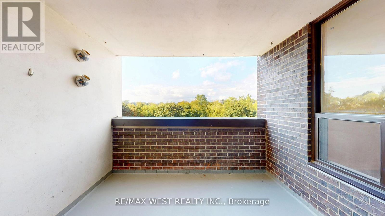 404 - 1535 Lakeshore Road E, Mississauga, Ontario  L5E 3E2 - Photo 29 - W12606108