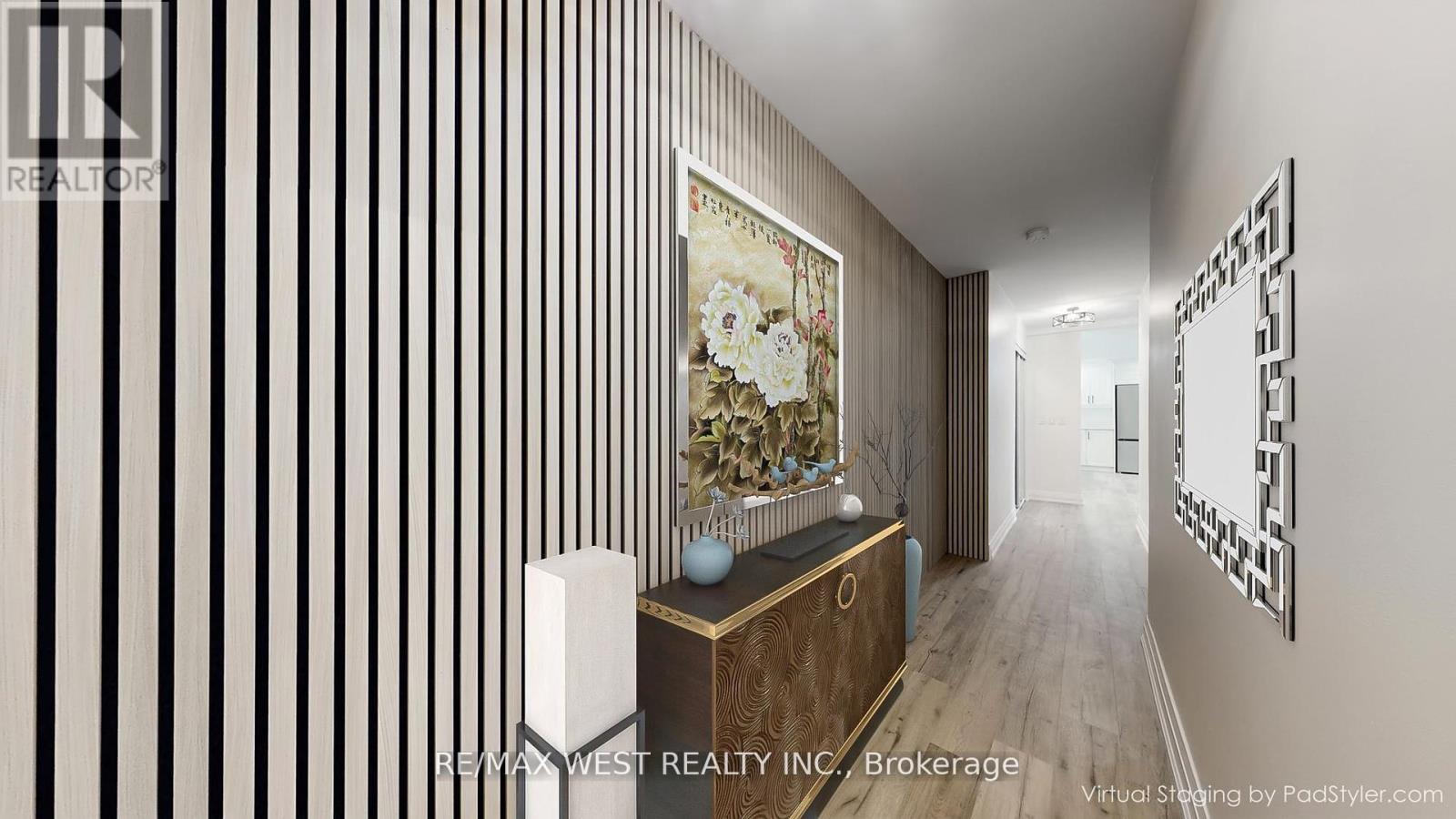 404 - 1535 Lakeshore Road E, Mississauga, Ontario  L5E 3E2 - Photo 3 - W12606108