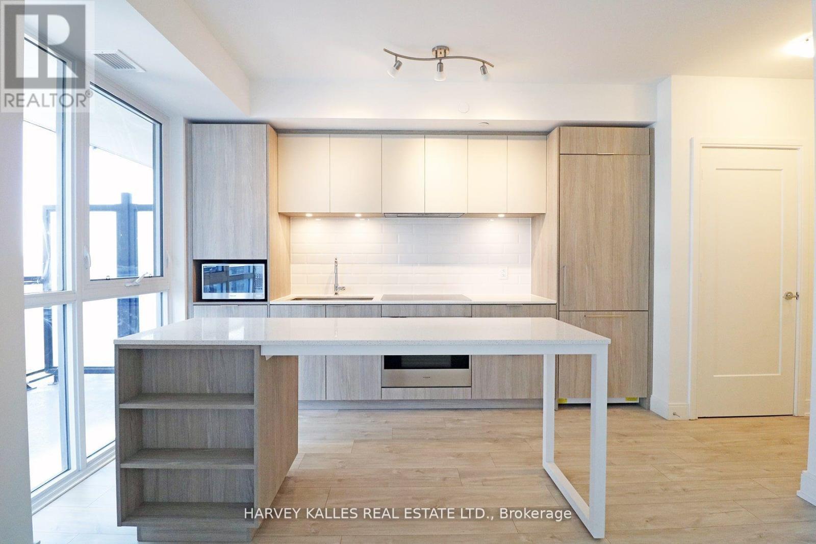 706 - 65 Annie Craig Drive, Toronto, Ontario  M8V 0G3 - Photo 3 - W12606126