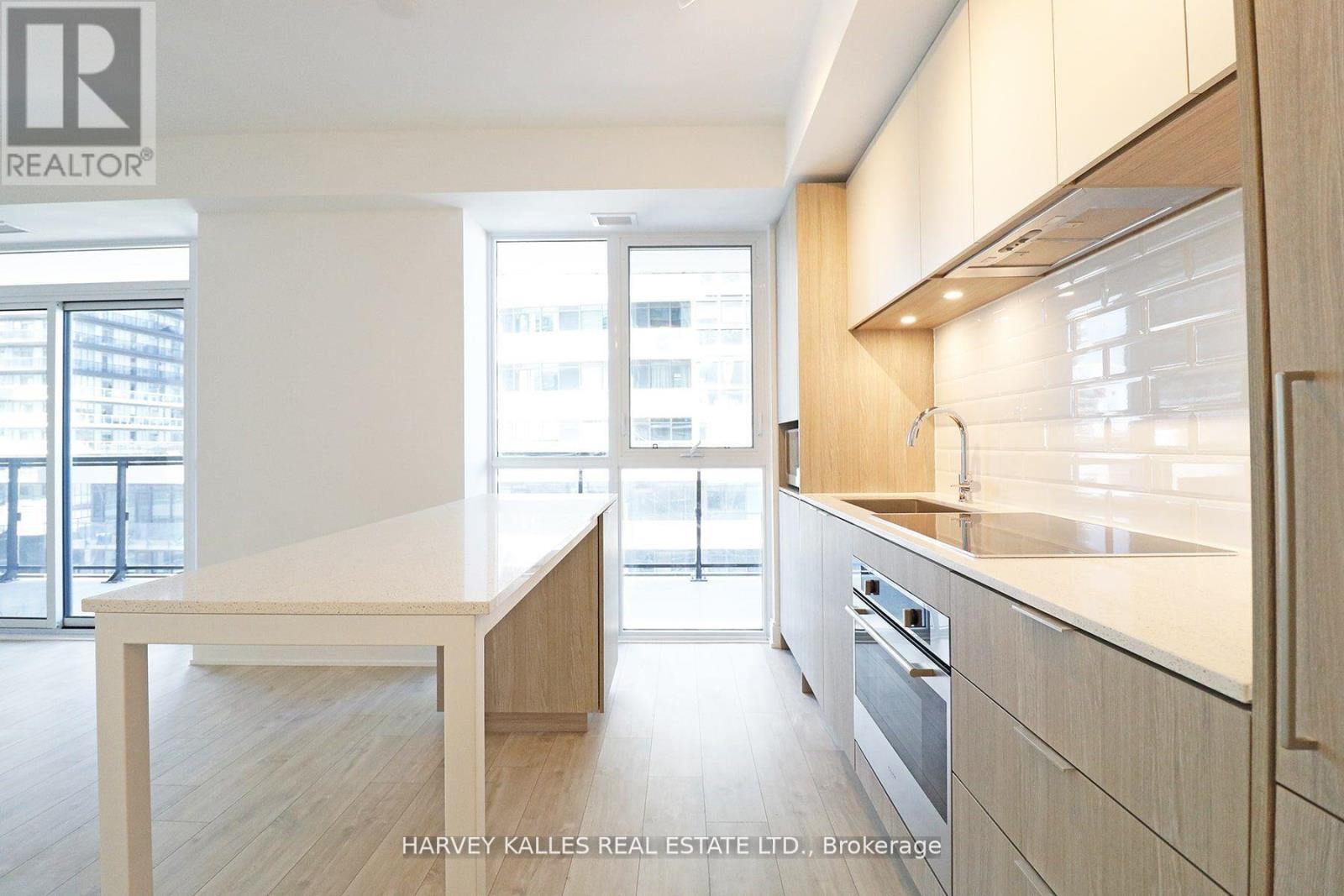 706 - 65 Annie Craig Drive, Toronto, Ontario  M8V 0G3 - Photo 5 - W12606126