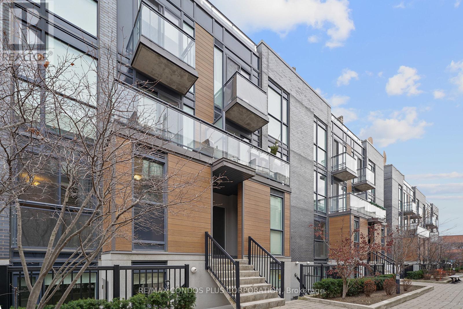 402 - 5 Sousa Mendes Street, Toronto, Ontario M6P 0A8 - Photo 19 - W12606144