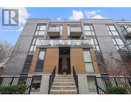 402 - 5 SOUSA MENDES STREET, Toronto, Ontario