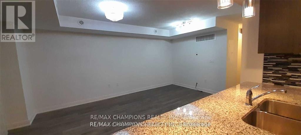 51 - 100 Dufay Road, Brampton, Ontario L7A 0B5 - Photo 2 - W12598494