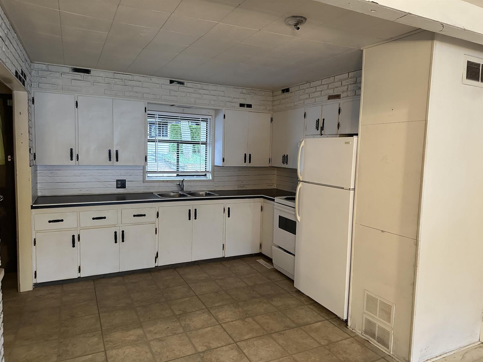 183 First Avenue, Cultus Lake North, Cultus Lake, British Columbia  V2R 4Z4 - Photo 6 - R3072480