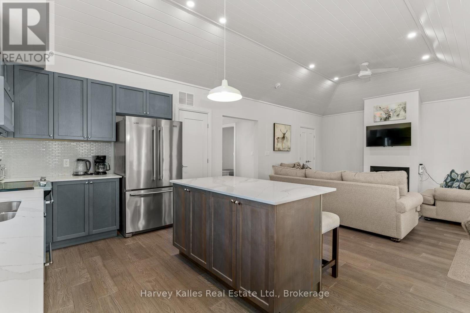 15 - 2054 Peninsula Road, Muskoka Lakes, Ontario  P0B 1G0 - Photo 15 - X12606238