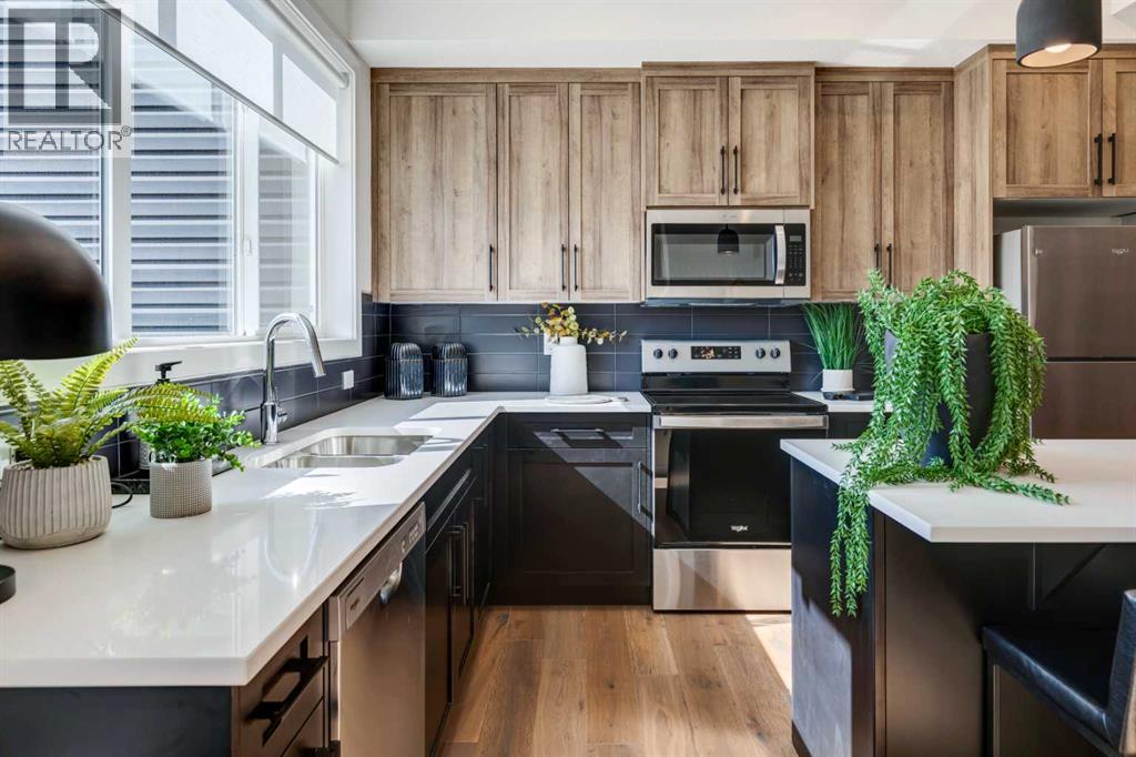 156 Crimson Ridge Place Nw, Calgary, Alberta  T3L 0K4 - Photo 4 - A2268603