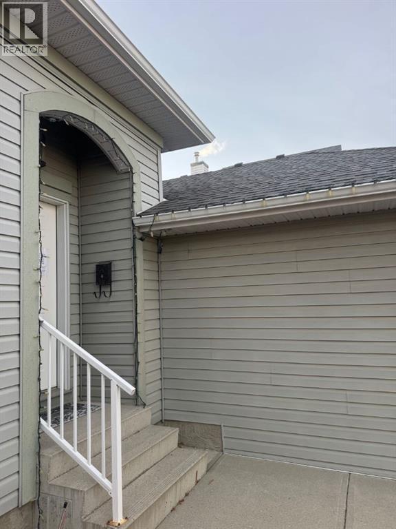 47 Citadel Ridge Close Nw, Calgary, Alberta  T3G 4V4 - Photo 6 - A2273629