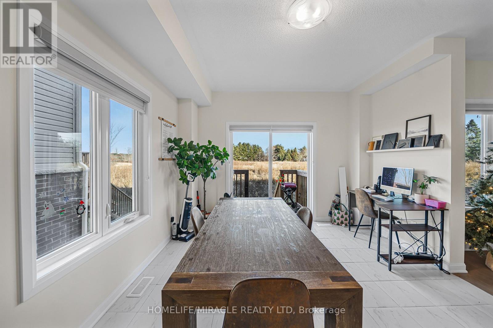 76 Oakmont Drive, Loyalist, Ontario  K0H 1G0 - Photo 15 - X12606068