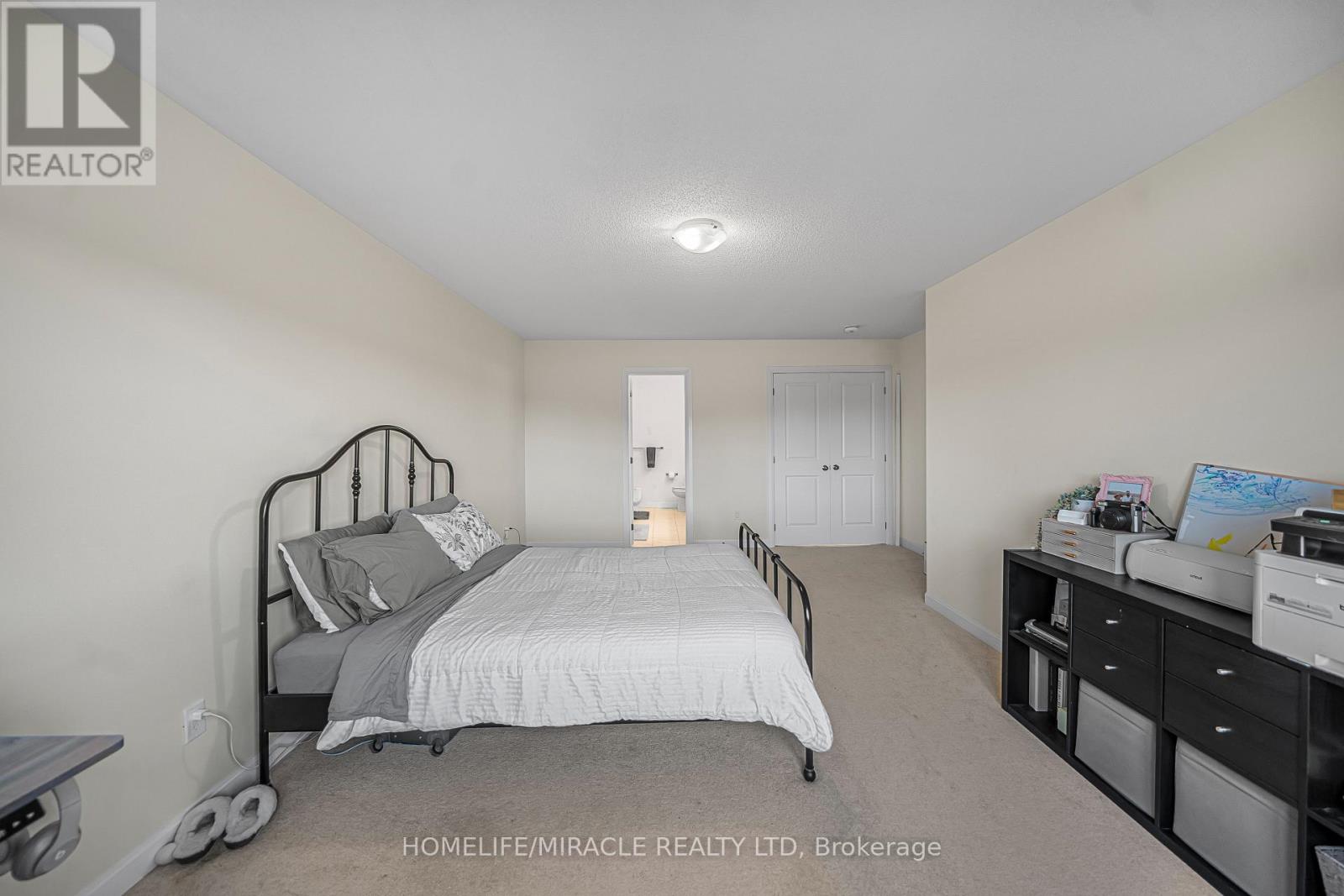 76 Oakmont Drive, Loyalist, Ontario  K0H 1G0 - Photo 35 - X12606068