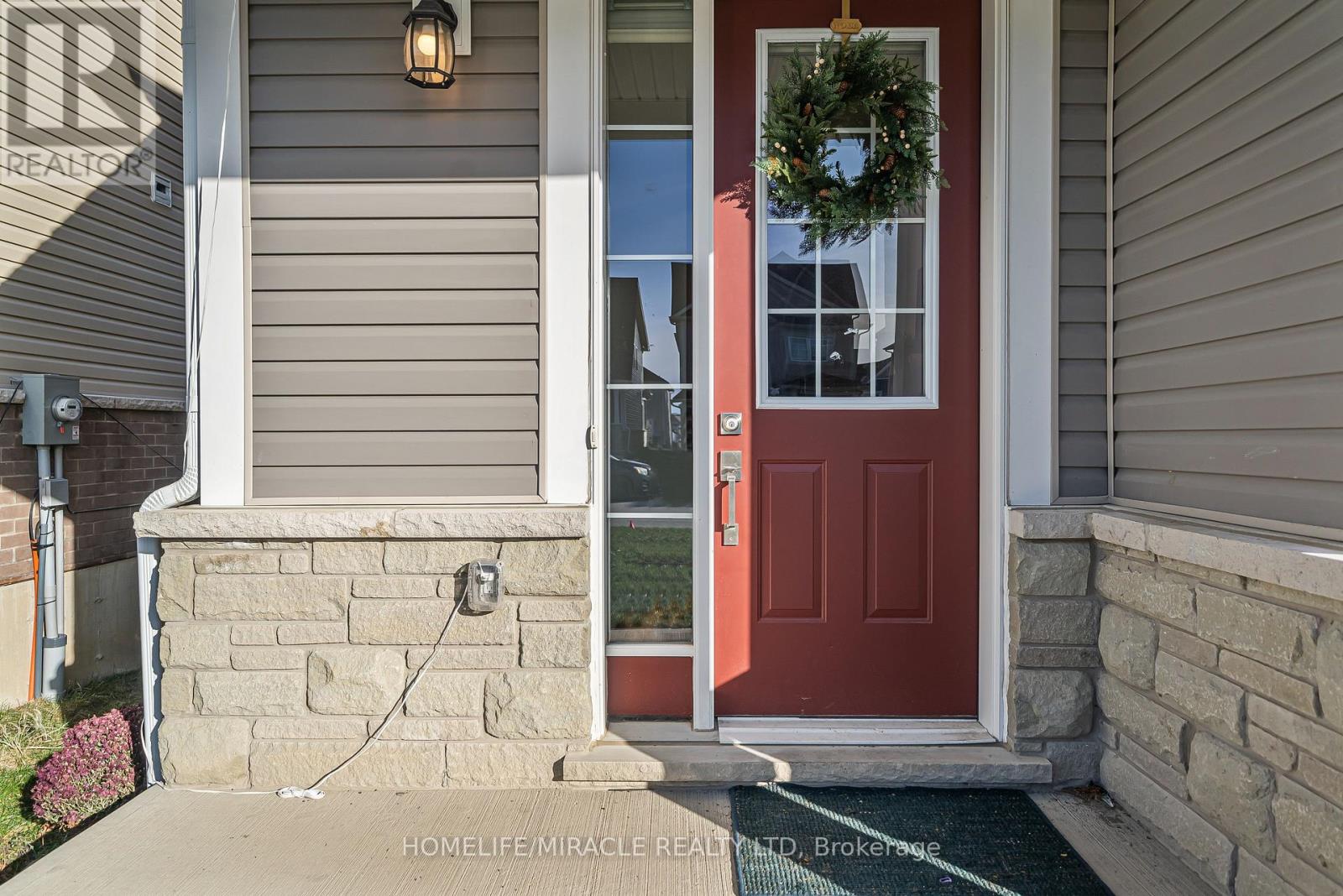 76 Oakmont Drive, Loyalist, Ontario  K0H 1G0 - Photo 6 - X12606068