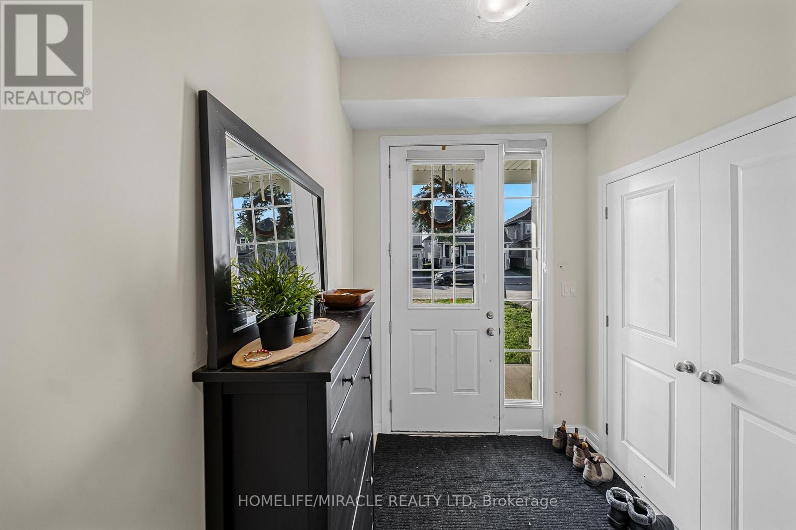 76 Oakmont Drive, Loyalist, Ontario  K0H 1G0 - Photo 7 - X12606068