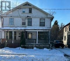 Cambridge House for sale:  3 bedroom 1,100 sq.ft. (Listed 2025-12-05)