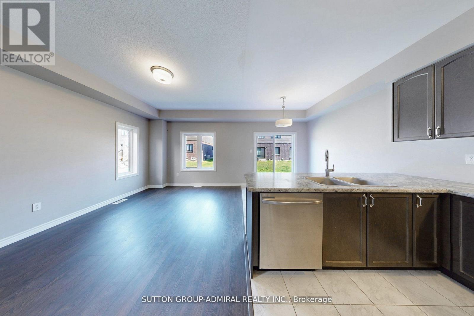 18 Copeman Avenue, Brantford, Ontario  N3V 0B3 - Photo 9 - X12606100