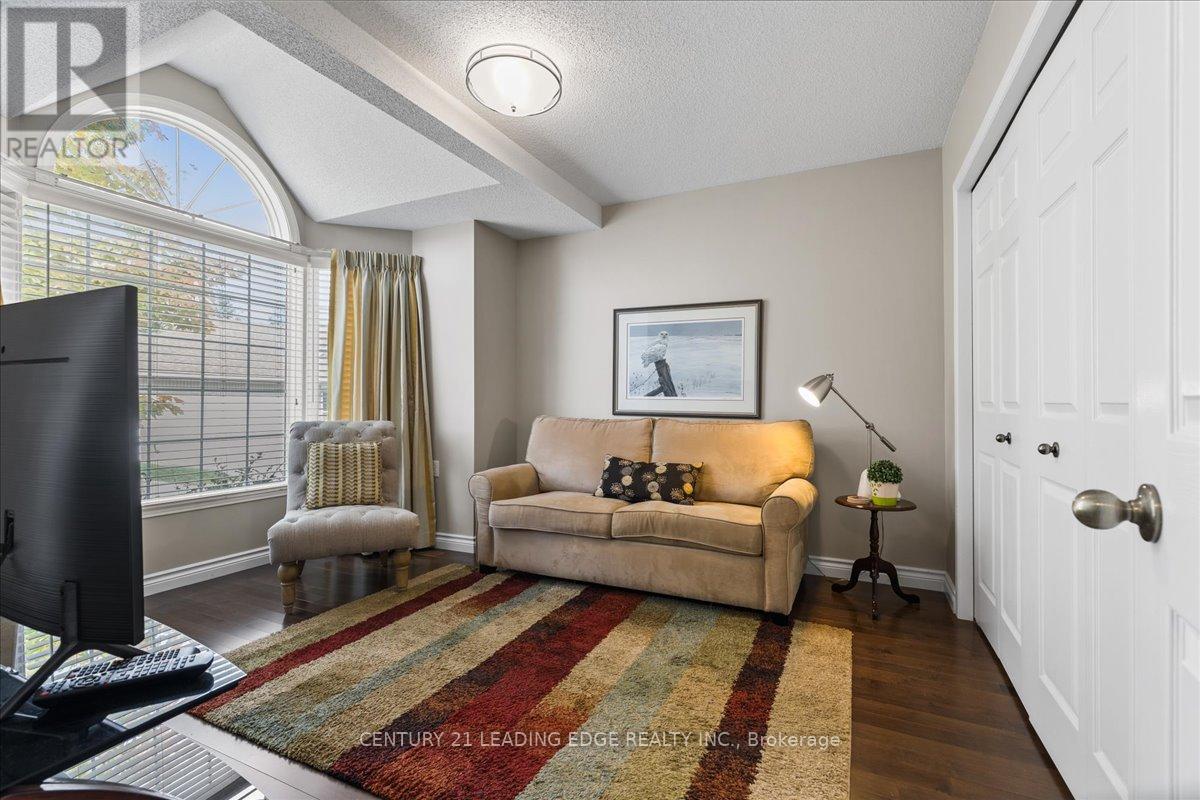 44 - 360 Erbsville Road, Waterloo, Ontario  N2T 2W2 - Photo 7 - X12606140