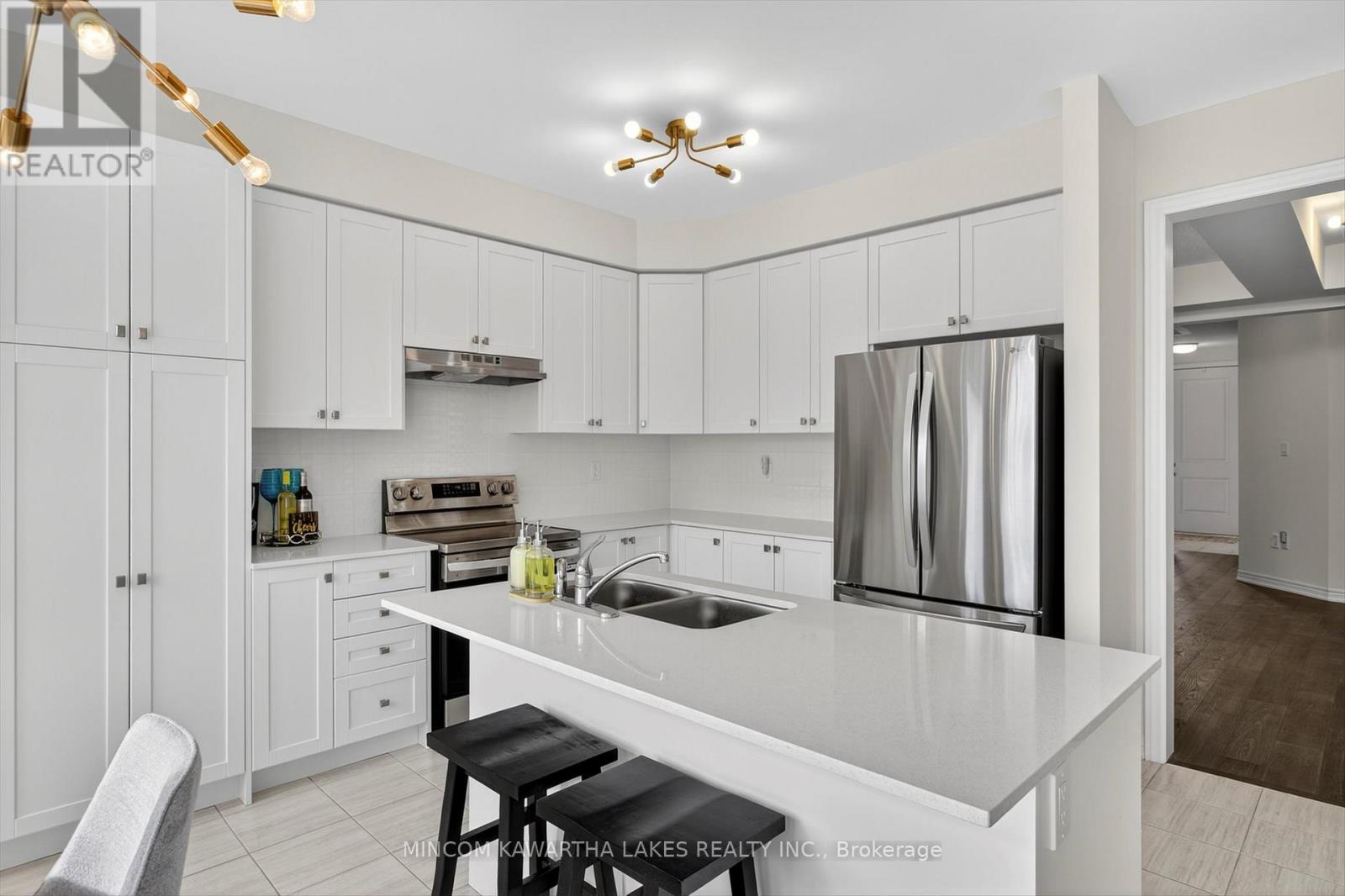 203 O'neil Street, Peterborough, Ontario  K9K 0H5 - Photo 10 - X12606202