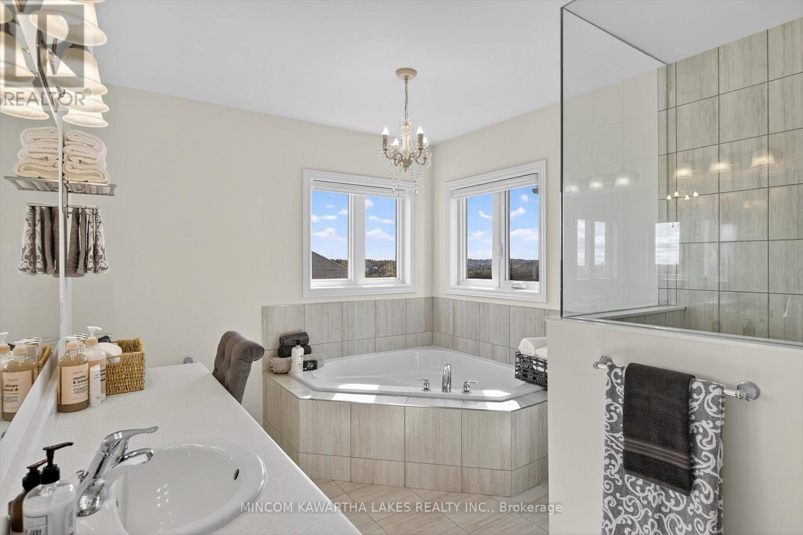 203 O'neil Street, Peterborough, Ontario  K9K 0H5 - Photo 30 - X12606202